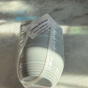 Tommy Bahama Light Gray Bowl Set.  NWT